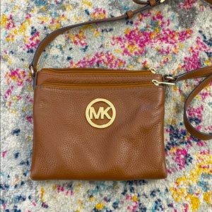 💥MK Cross body bag💥 GREAT FOR TRAVEL